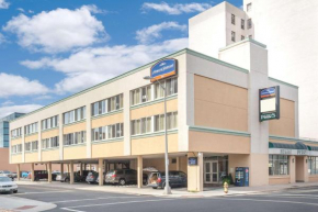  Howard Johnson by Wyndham Atlantic City  Атлантик-Сити
